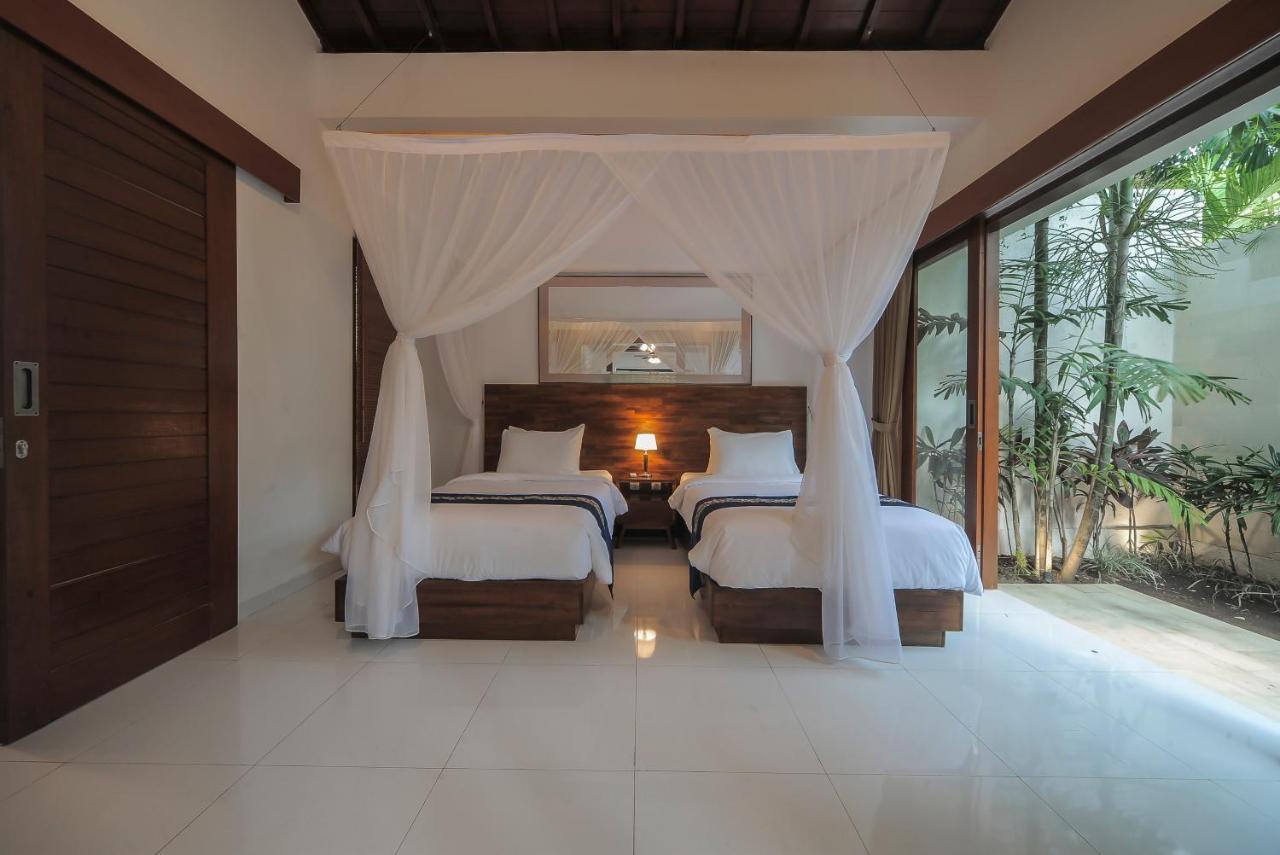Villa Cosmo, Seminyak Esterno foto